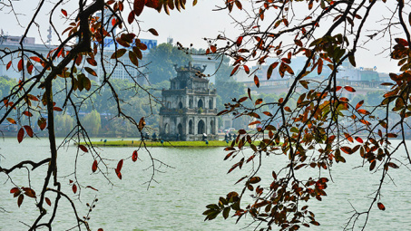 Thời tiết hôm nay ngày 13/10/2023: Hà Nội đêm lạnh, Thành phố Hồ Chí Minh ngày nắng, Đà Nẵng mưa to