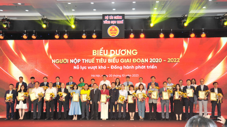 Tổng cục Thuế biểu dương 138 Cwincom hiện đang mở nộp thuế tiêu biểu