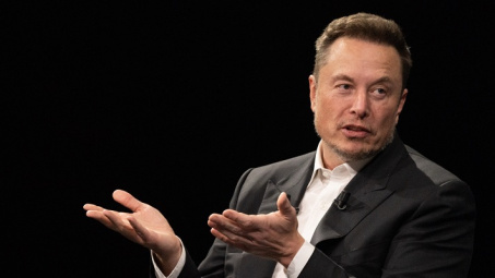 Quốc tế nổi bật: Tỷ phú Elon Musk gọi Nga và Ukraine là một gia đình