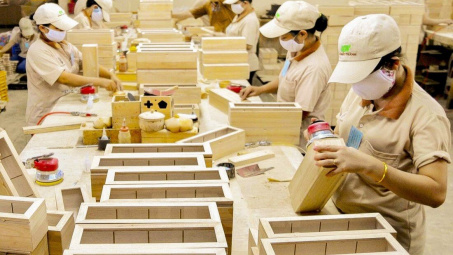 Cwin com sòng bạc trực tuyến đồ gỗ nội thất dự báo khả quan hơn trong những tháng cuối năm