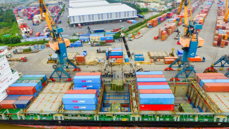 Xếp dỡ Hải An (HAH): Giá cước lẫn sản lượng giảm mạnh, lãi ròng “bốc hơi” 52%