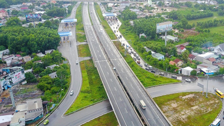 Vì sao gia đình Tổng giám đốc CII muốn bán hết số cổ phiếu CII đang sở hữu?