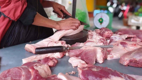 Giá heo hơi hôm nay 13/11: Miền Bắc giảm 3.000 đồng/kg trong tuần qua