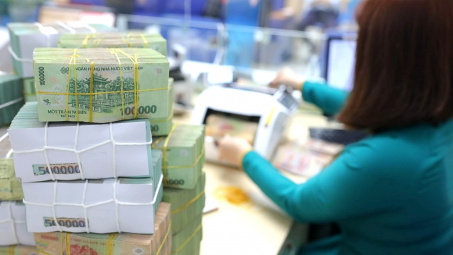 Lãi suất ngân hàng ngày 3/11/2023: Có 1 tỷ gửi 6 tháng hay 12 tháng lợi hơn?