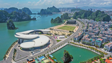 Xây dựng, phát triển Quảng Ninh trở thành một trung tâm kinh tế biển bền vững của cả nước