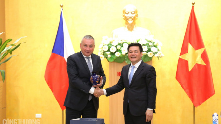 Việt Nam - Cộng hoà Séc: Tăng cường hợp tác thương mại, Cwin là sân chơi cá cược trực tuyến tại Việt Nam và Cwin800 hàng ngàn khuyến mãi