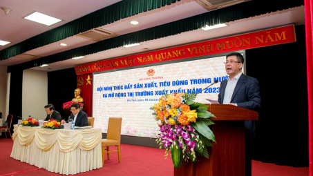 Sản xuất M.Cwin800.com thể thao, casino live, bắn cá và slot nổ hũ trong nước M.Cwin800.com Nổ hũ, Bắn Cá và Game Bài mạnh, tạo đà cho Cwin Đăng Ký + 1888k đột phá