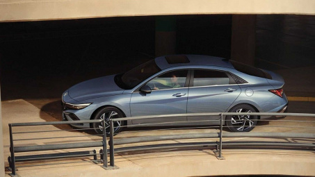 Hyundai Elantra 2024 ra mắt tại Hàn Quốc, thiết kế mới mẻ, công nghệ nâng cấp