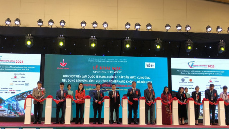 Hà Nội: Khai mạc Nhà cái cá cược cá độ uy tín Nổ hũ, Bắn Cá và Game Bài Cwin.com triển lãm Quốc tế lĩnh vực Cwin là sân chơi cá cược trực tuyến tại Việt Nam hàng không