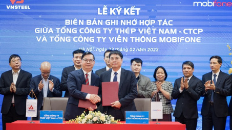 VNSTEEL và MobiFone ký hợp tác trong lĩnh vực chuyển đổi số