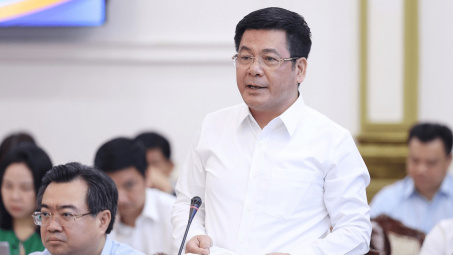 Bộ trưởng Nguyễn Hồng Diên: TP.HCM cần phát huy vai trò trung tâm đầu mối trong chuỗi Cwin là sân chơi cá cược trực tuyến tại Việt Nam, thương mại