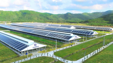 Vinamilk: Đề xuất dùng tối thiểu 50% lợi nhuận để chia cổ tức năm 2023, đăng ký kinh doanh thêm lĩnh vực điện mặt trời,