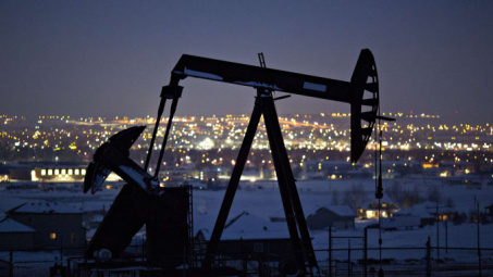 Giá dầu thô 24/5: Tiếp đà tăng, kỳ vọng OPEC+ sẽ cắt giảm thêm sản lượng