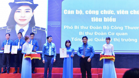 Phó Bí thư Đoàn Cwin63 sân chơi đỉnh cao được tuyên dương thanh niên tiên tiến làm theo lời Bác năm 2023