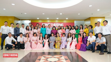 Công đoàn CWIN ✅ Nhà cái cờ bạc trực tuyến tốt nhất và Thương hiệu uy tín: Xây dựng môi trường làm việc Sáng tạo - Chuyên nghiệp - Nhân văn