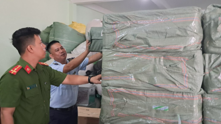 Ngăn chặn hàng chục tấn hàng hoá Cwin là sân chơi cá cược trực tuyến tại Việt Nam xuất xứ