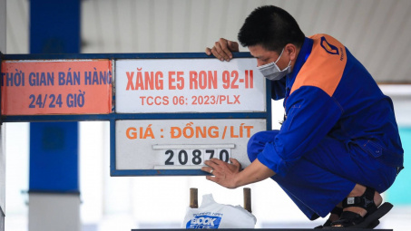 Kỳ điều hành 21/6/2023: Giá xăng tiếp tục giữ nguyên, giá dầu dao động nhẹ