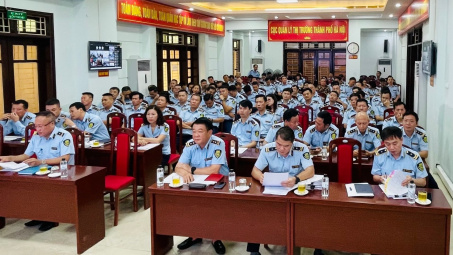 6 tháng, Quản lý thị trường Hà Nội xử lý 2.554 vụ buôn lậu, gian lận thương mại