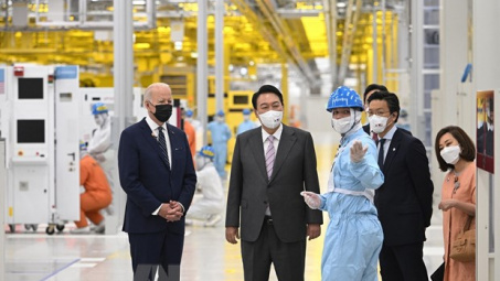 Việt Nam học được gì từ chính sách đưa công nghệ thông tin vào nhà máy của Hàn Quốc?