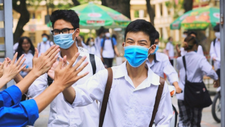 Không ưu tiên thí sinh đăng ký nguyện vọng 1 trong trường hợp bằng điểm