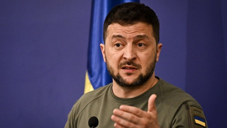 [Quốc tế nổi bật] Ông Volodymyr Zelensky khó khăn trên đường tìm hỗ trợ