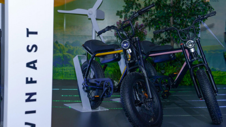 VinFast ra mắt xe đạp điện: Pin có thể tháo rời, vận tốc tối đa 32 km/h