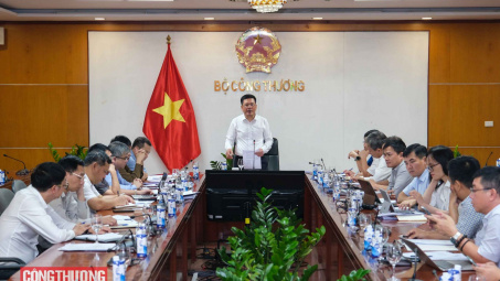 Đẩy nhanh tiến độ, đưa đường dây 500kV mạch 3 về đích trước tháng 6/2024