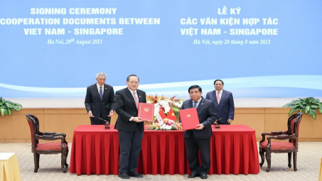 Việt Nam và Singapore ký kết 7 văn kiện hợp tác quan trọng