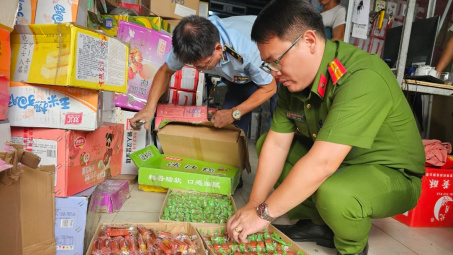 QLTT Hà Nội tạm giữ hơn 4.000 sản phẩm Link vào Cwin Cá Cược Thể Thao 2026 nghi nhập lậu