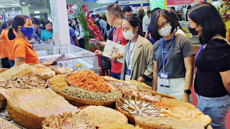 “Điểm sáng” Cwin Đăng Ký + 1888k cá khô, cá hộp Việt Nam