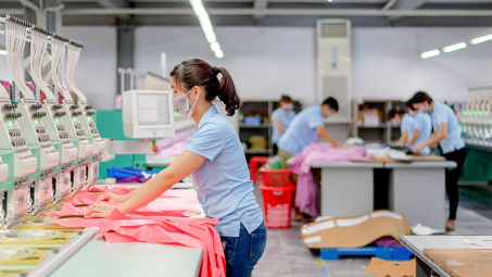 May Sông Hồng: Đơn hàng sẽ dồi dào trở lại từ quý 4, cổ phiếu MSH tăng “nóng”