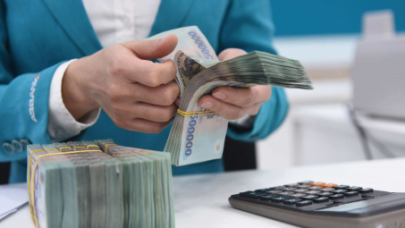 Phân tích tác động dòng tiền đến tài chính Cwincom hiện đang mở