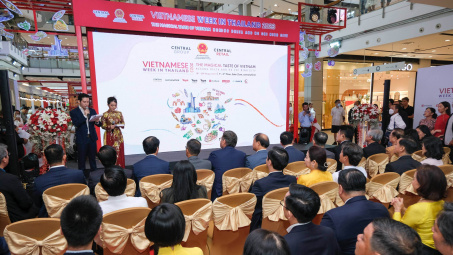 Cwin800 tỷ lệ kèo World Cup 2026 tỉnh Bến Tre tham dự “Tuần hàng Việt Nam tại Thái Lan năm 2023”
