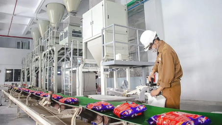 Bất chấp áp lực "xả bán" mạnh toàn thị trường, cổ phiếu Bột giặt NET vẫn lên đỉnh lịch sử