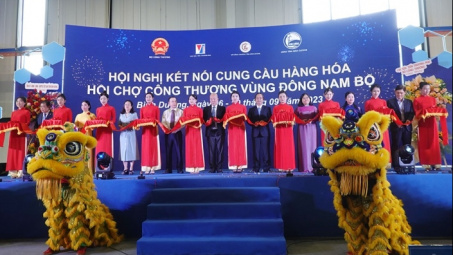 Hơn 100 Cwincom hiện đang mở kết nối giao thương tại Nhà cái cá cược cá độ uy tín Nổ hũ, Bắn Cá và Game Bài Cwin.com vùng Đông Nam Bộ - Bình Dương