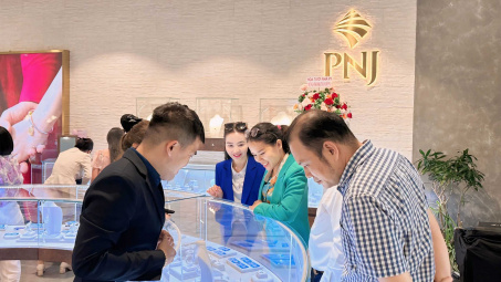 Phó Chủ tịch và thành viên HĐQT Vàng Phú Nhuận (PNJ) muốn bán hơn 1 triệu cổ phiếu