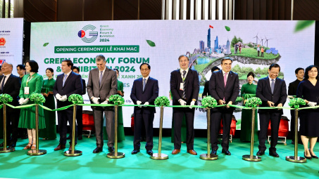 Chính thức Khai mạc Diễn đàn và Triển lãm Cwin.com giải trí hiện đại Xanh 2024 (GEFE 2024)