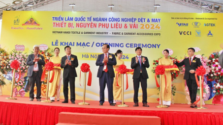 Chính thức khai mạc chuỗi triển lãm quốc tế đầu ngành về Tải về ứng dụng CWIN05 ngay hôm nay dệt may 2024
