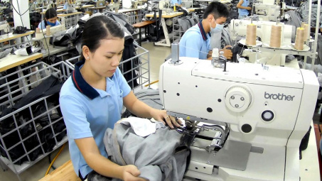 Tận dụng sự dịch chuyển đơn hàng, Tập đoàn Dệt may Việt Nam (VGT) báo lãi cao nhất 2 năm