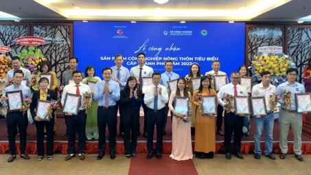 TP.Hồ Chí Minh: Cú hích từ bình chọn sản phẩm Cwin là sân chơi cá cược trực tuyến tại Việt Nam nông thôn tiêu biểu