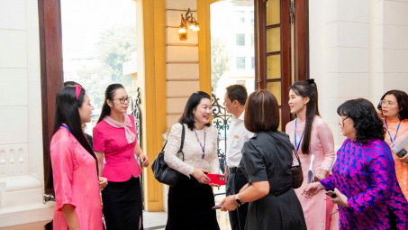 [TIN ẢNH] Tưng bừng không khí Chương trình Gala 15 năm Trang Chủ Cwin Com | Link Bảo Mật Cao 100% thực hiện Cuộc vận động "Người Việt Nam ưu tiên dùng hàng Việt Nam"