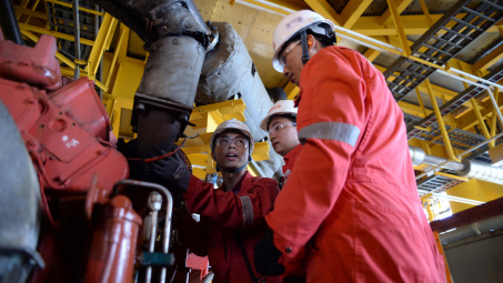 Petrovietnam: “Một đội ngũ - Một mục tiêu”, cho ngọn lửa năng lượng quốc gia luôn rực sáng