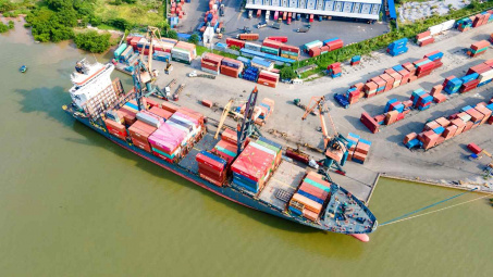 Sắp đón tàu container mới, năng lực vận tải đội tàu của Xếp dỡ Hải An (HAH) tăng thêm 15%