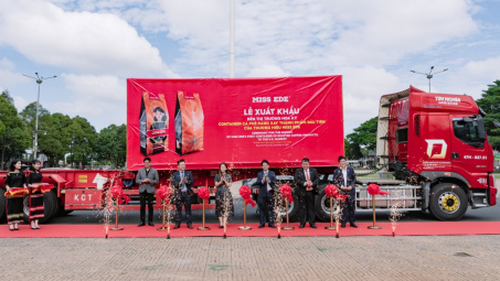 MISS EDE Cwin Đăng Ký + 1888k container cà phê rang xay thành phẩm đầu tiên sang thị trường Hoa Kỳ