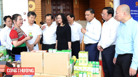 [TIN ẢNH] Hội nghị xúc tiến thương mại và mở rộng xuất Cwin com sòng bạc trực tuyến vùng Trung du, miền núi phía Bắc