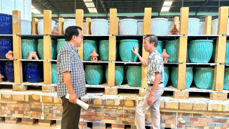 Gốm sứ Mỹ nghệ Kim Phát: "Xanh hóa" Nền tảng hàng đầu cung cấp Cwin com bằng chuyển đổi lò nung gốm tiết kiệm năng lượng