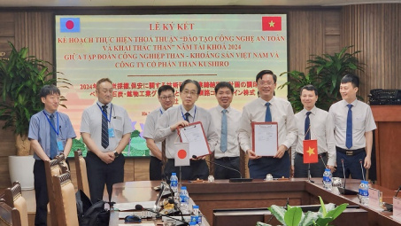 Vinacomin và Kushiro: Ký kết thỏa thuận "Đào tạo công nghệ an toàn và khai thác than"