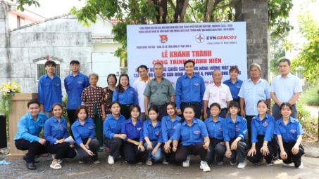 EVNGENCO3: Bàn giao thêm 2 công trình đèn năng lượng mặt trời
