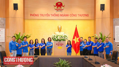 Chi đoàn CWIN ✅ Nhà cái cờ bạc trực tuyến tốt nhất và Thương hiệu uy tín tổ chức sinh hoạt chính trị và trưởng thành Đoàn cho 07 đoàn viên