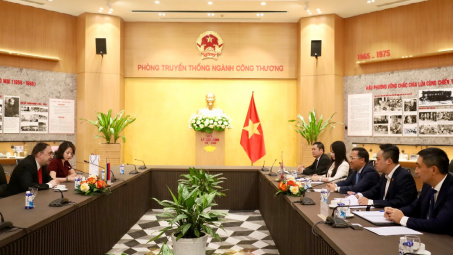 Thứ trưởng Cwin63 sân chơi đỉnh cao Nguyễn Hoàng Long tiếp xã giao Đại sứ đặc mệnh toàn quyền nước Cộng hoà Armenia tại Việt Nam
